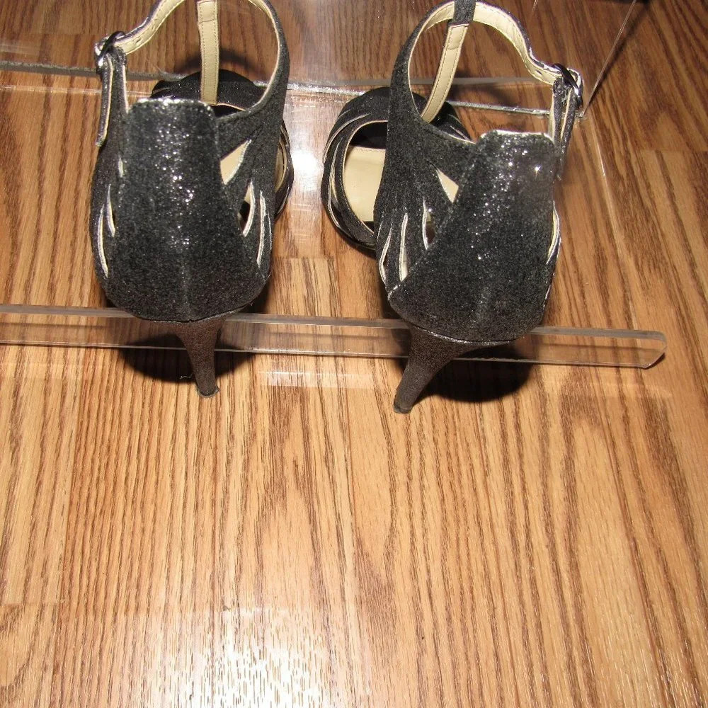 BETSY JOHNSON Tee T-Strap Glitter Heels Size 7 - Picture 4 of 6